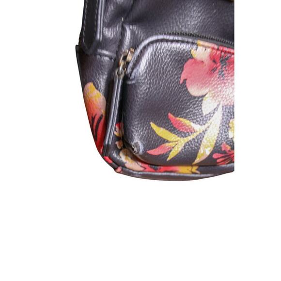 Guess Tiny Backpack Crossbody Strap Purse Floral Faux Leather Black - Picture 4 of 5